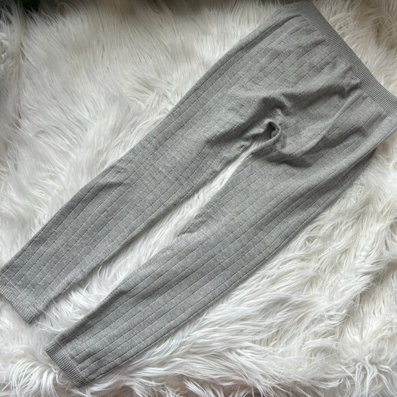 Aeropostale grey fleece lined sweater leggings, size M - Picture 4 of 4